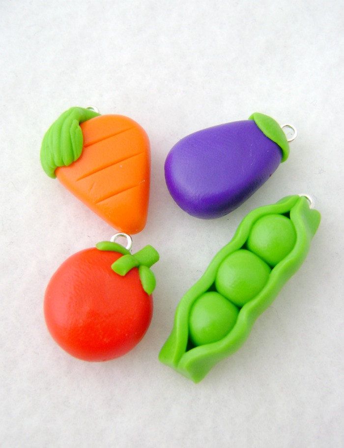 How to make clay store models of fruits and vegetables